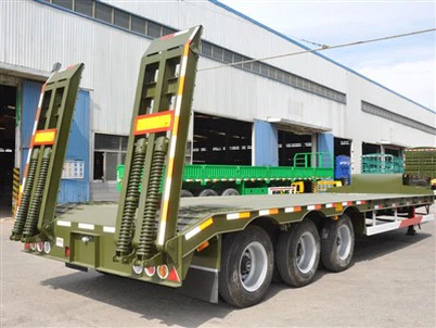 Müüa madala voodiga poolhaagis